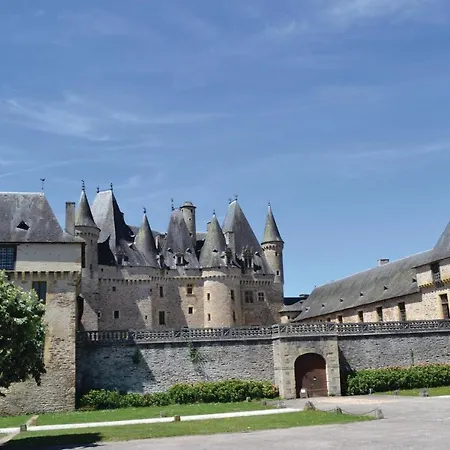 Awesome In 度假居 Jumilhac-le-Grand